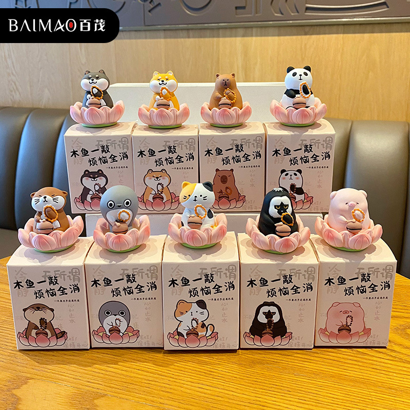 Resin piggy ornament, cute car - Home Decor Center 评论和价格