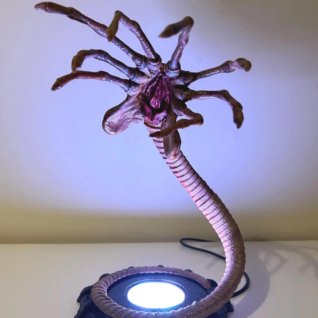 Alien Facehugger Lamp Nightlig - Home Decor Inspo 评论和价格