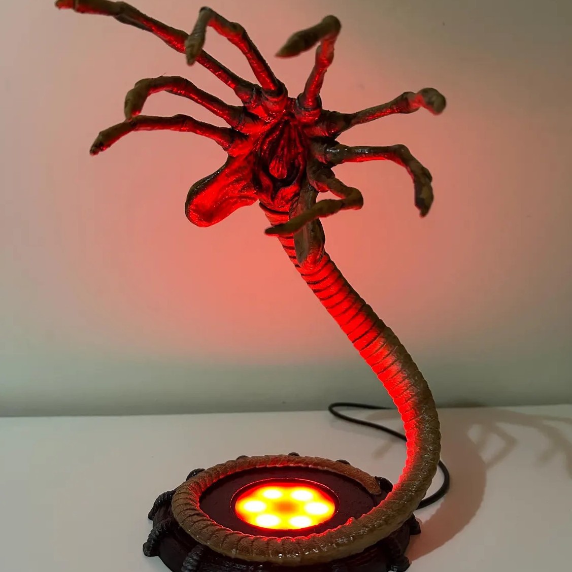 Alien Facehugger Lamp Nightlig - Home Decor Inspo 评论和价格